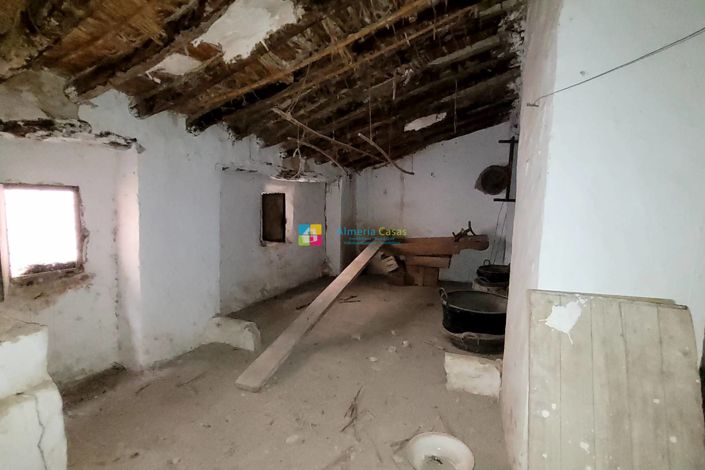 Image No.46-Maison de ville de 9 chambres à vendre à Cullar