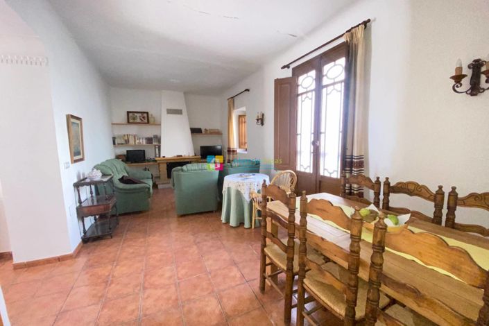 Image No.16-3 Bed Country House for sale