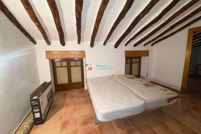 Image No.26-3 Bed Country House for sale