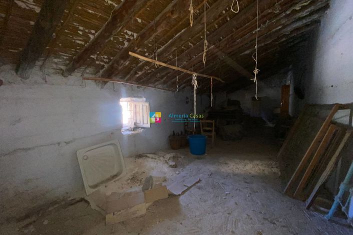 Image No.32-3 Bed Country House for sale