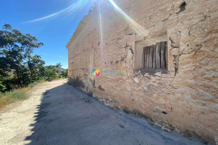 Image No.38-3 Bed Country House for sale