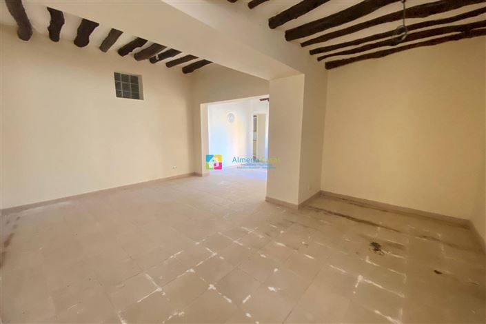 Image No.6-4 Bed Townhouse for sale