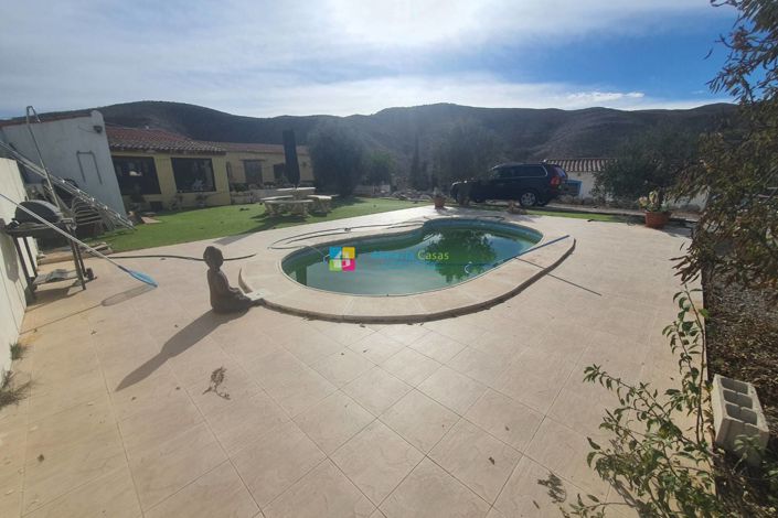 Image No.3-4 Bed Villa for sale