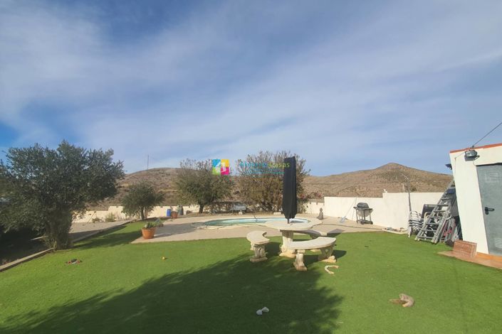 Image No.4-4 Bed Villa for sale