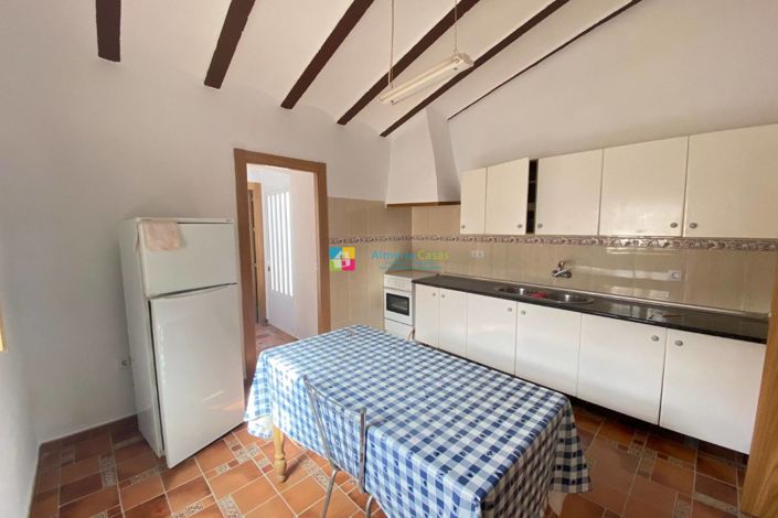 Image No.19-4 Bed Country House for sale