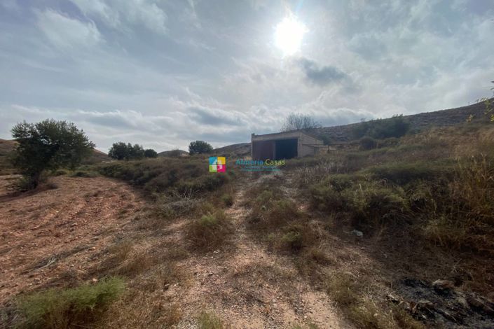 Image No.29-4 Bed Country House for sale