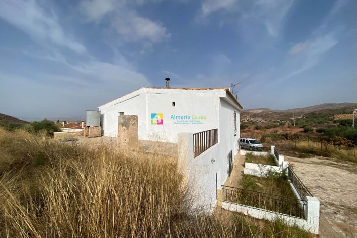 Image No.34-4 Bed Country House for sale