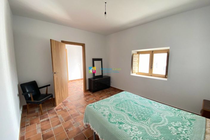 Image No.8-4 Bed Country House for sale