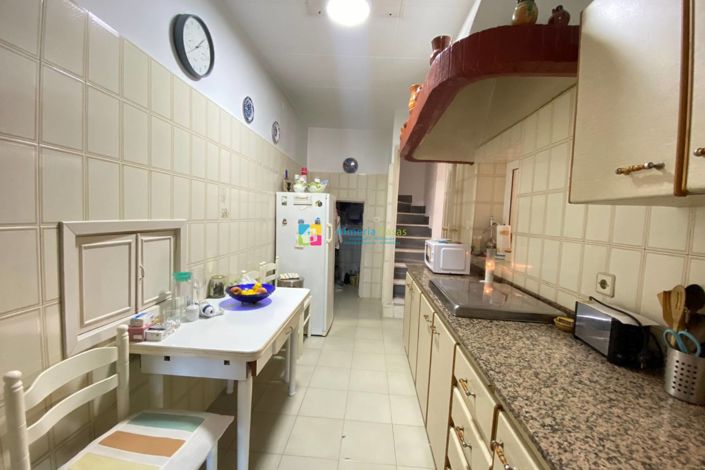 Image No.16-3 Bed Townhouse for sale