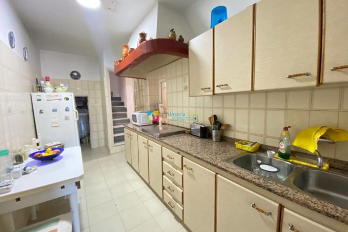 Image No.17-3 Bed Townhouse for sale