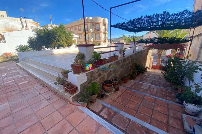 Image No.3-3 Bed Townhouse for sale