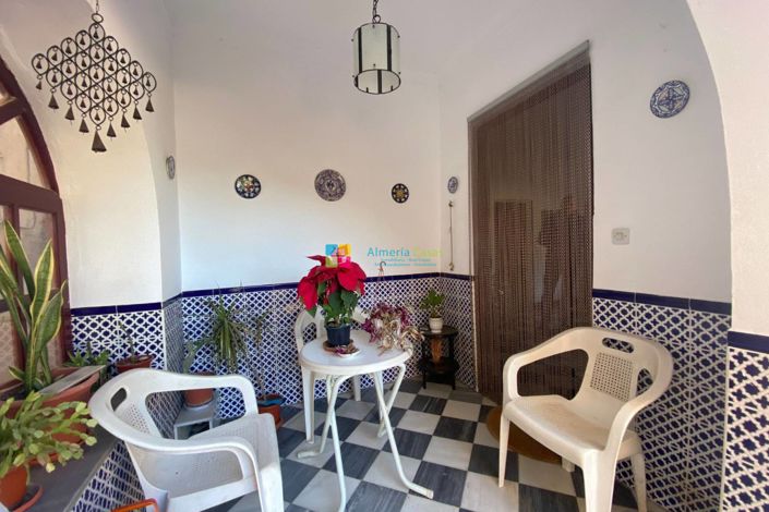 Image No.6-3 Bed Townhouse for sale