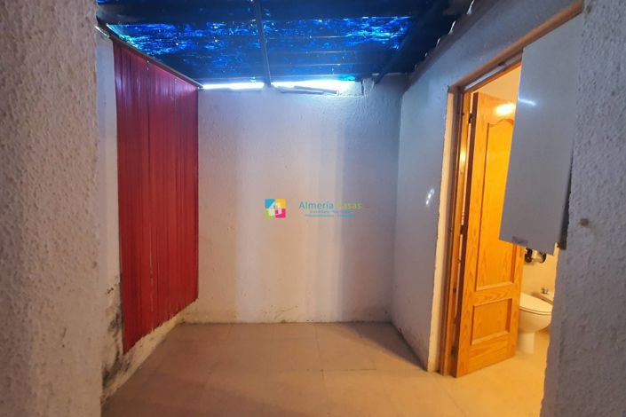 Image No.13-4 Bed Country House for sale