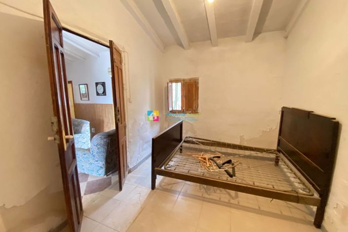 Image No.10-3 Bed Townhouse for sale