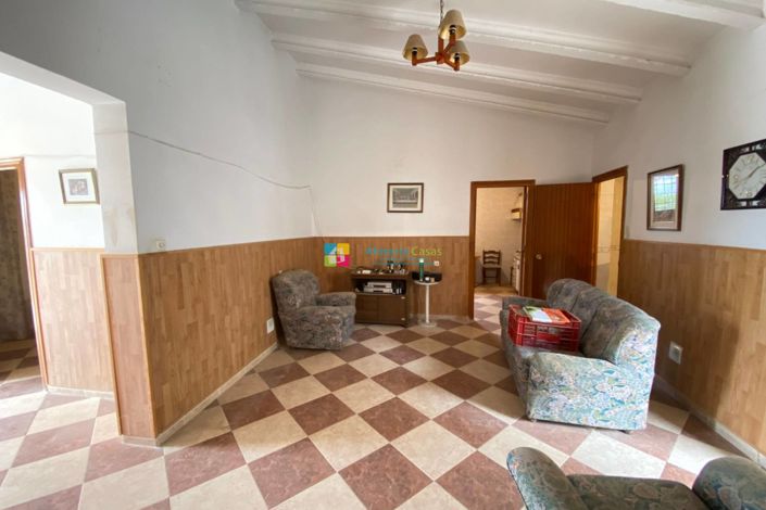 Image No.11-3 Bed Townhouse for sale