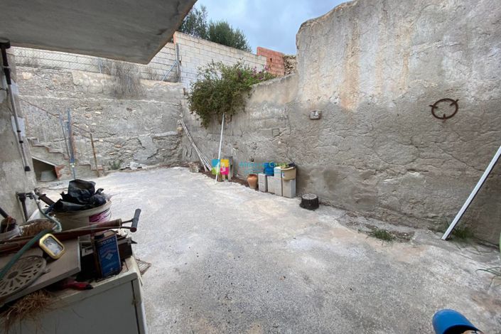 Image No.18-3 Bed Townhouse for sale