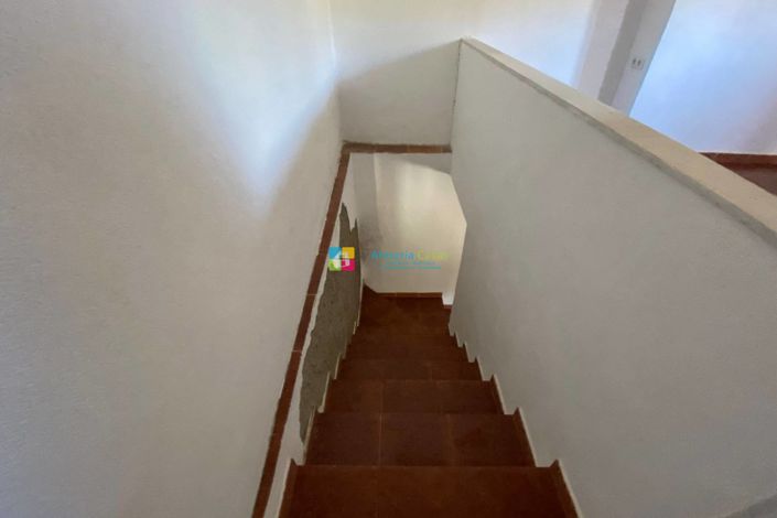 Image No.20-4 Bed Townhouse for sale