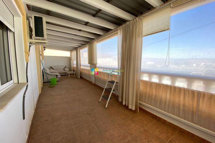 Image No.28-3 Bed Townhouse for sale