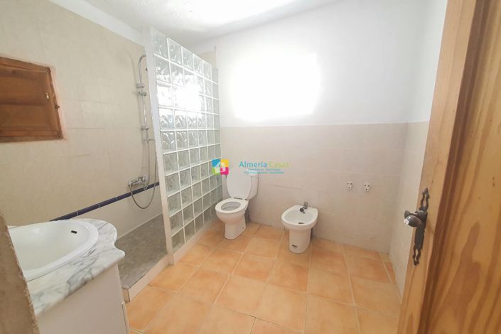 Image No.15-Maison de campagne de 4 chambres à vendre à Albánchez