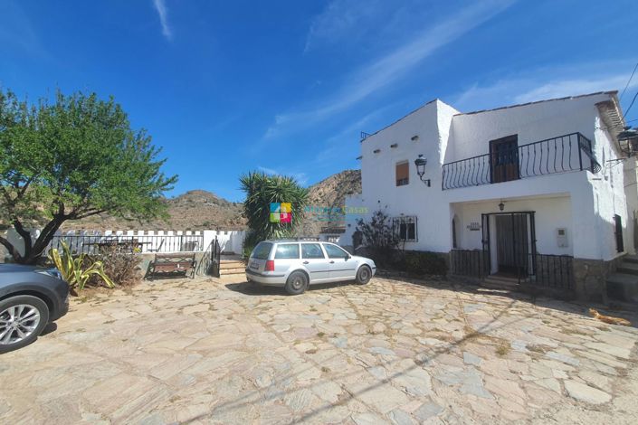 Image No.7-Maison de campagne de 4 chambres à vendre à Albánchez