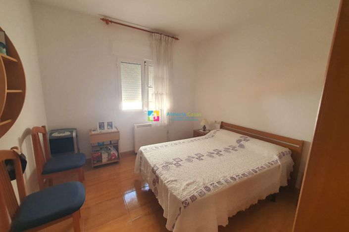 Image No.19-4 Bed Townhouse for sale