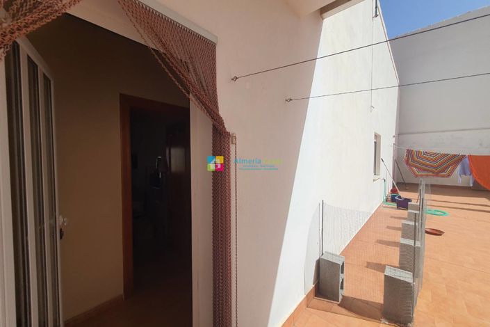 Image No.29-4 Bed Townhouse for sale