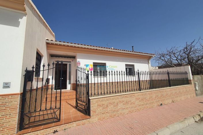 Image No.3-4 Bed Townhouse for sale