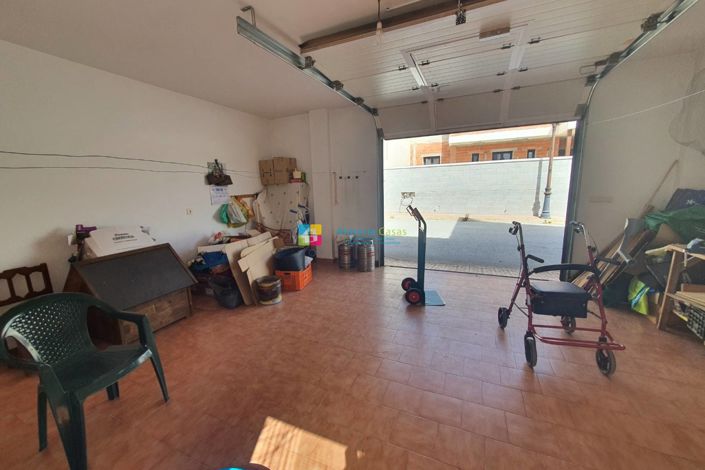 Image No.36-4 Bed Townhouse for sale