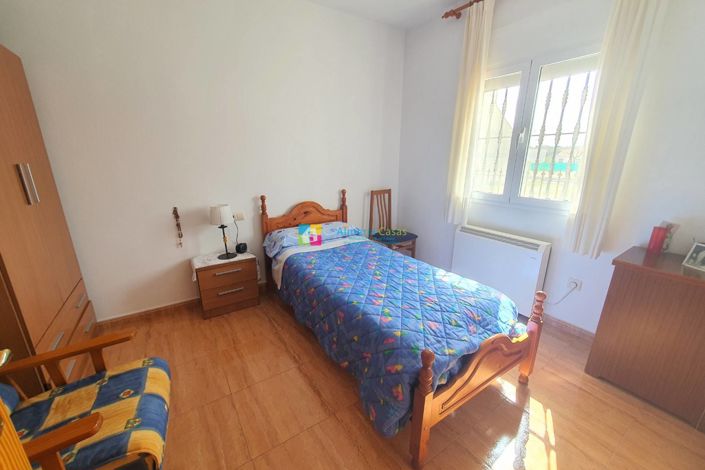 Image No.9-4 Bed Townhouse for sale