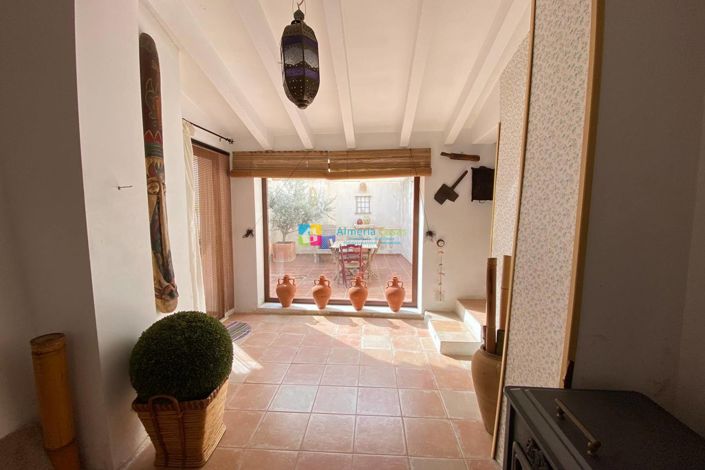 Image No.14-3 Bed Townhouse for sale