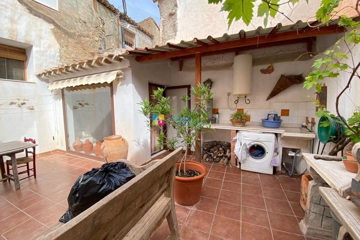 Image No.15-3 Bed Townhouse for sale