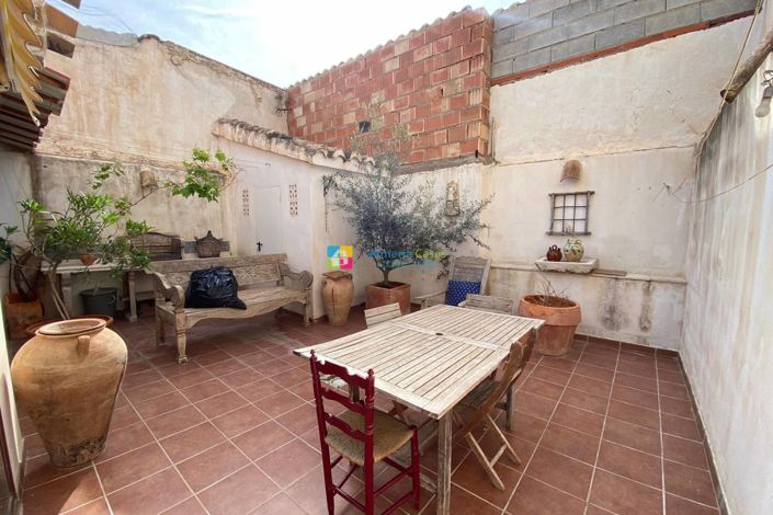 Image No.17-3 Bed Townhouse for sale