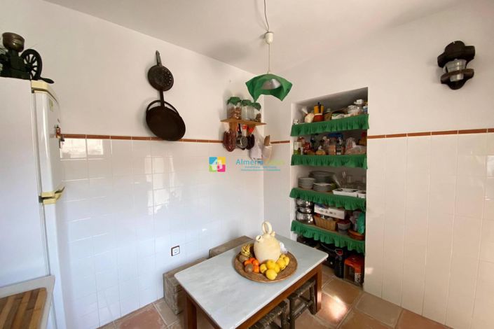 Image No.21-3 Bed Townhouse for sale