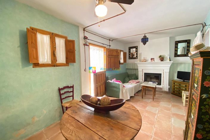 Image No.3-3 Bed Townhouse for sale