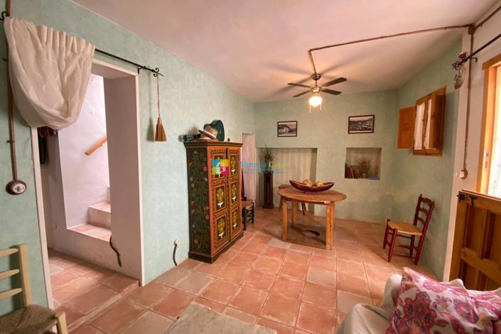 Image No.6-3 Bed Townhouse for sale