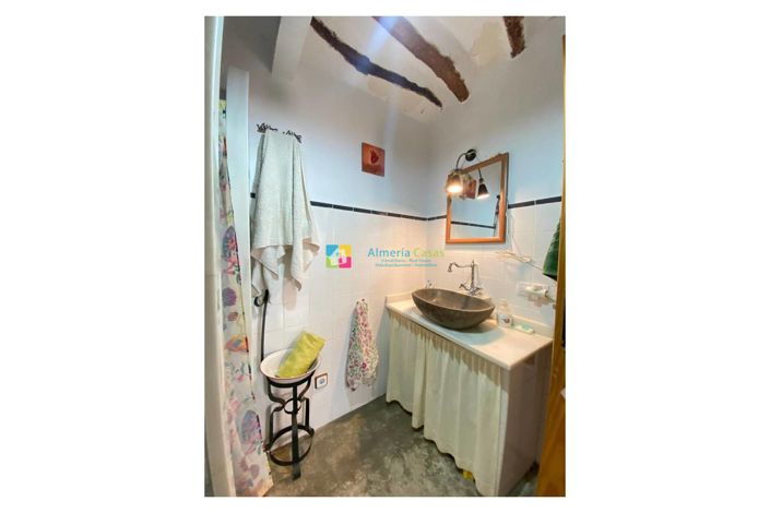 Image No.8-3 Bed Townhouse for sale