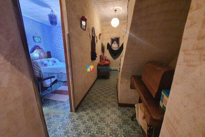 Image No.17-4 Bed Country House for sale