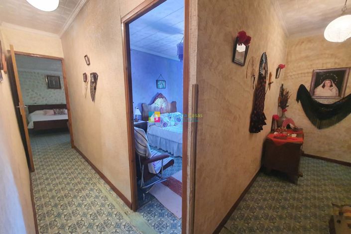 Image No.19-4 Bed Country House for sale