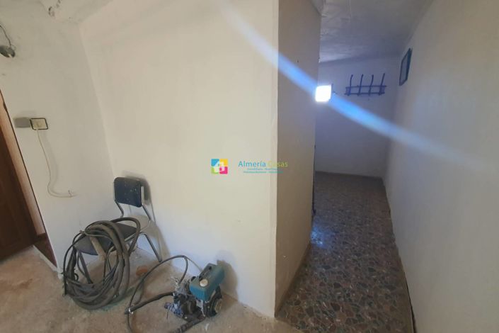 Image No.27-4 Bed Country House for sale