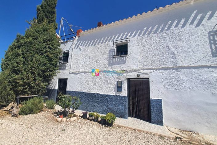 Image No.4-4 Bed Country House for sale