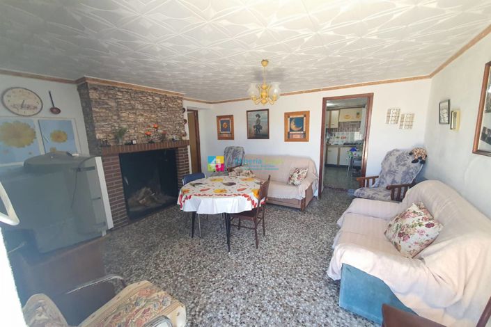 Image No.5-4 Bed Country House for sale