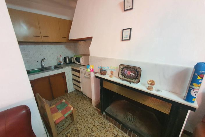 Image No.10-4 Bed Country House for sale