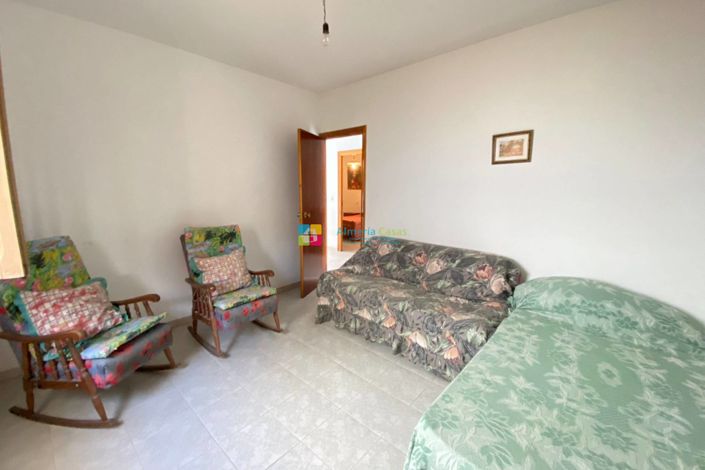 Image No.11-3 Bed Townhouse for sale