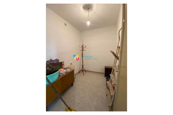 Image No.18-3 Bed Townhouse for sale