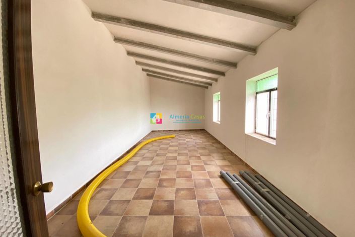 Image No.26-3 Bed Country House for sale