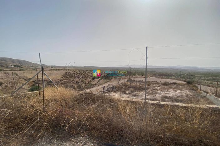 Image No.44-3 Bed Country House for sale