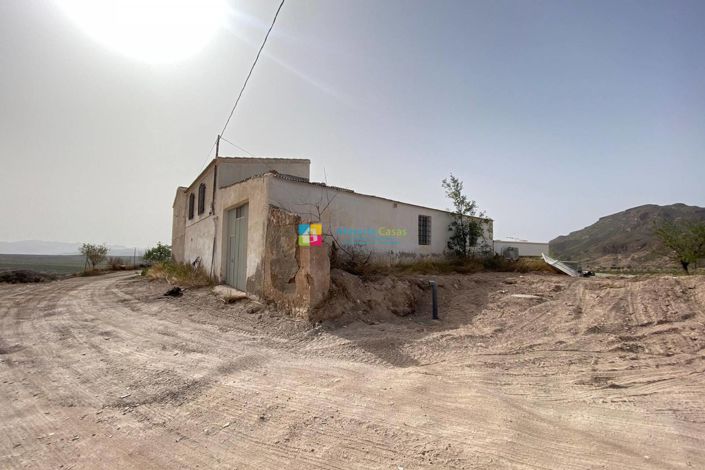 Image No.45-3 Bed Country House for sale