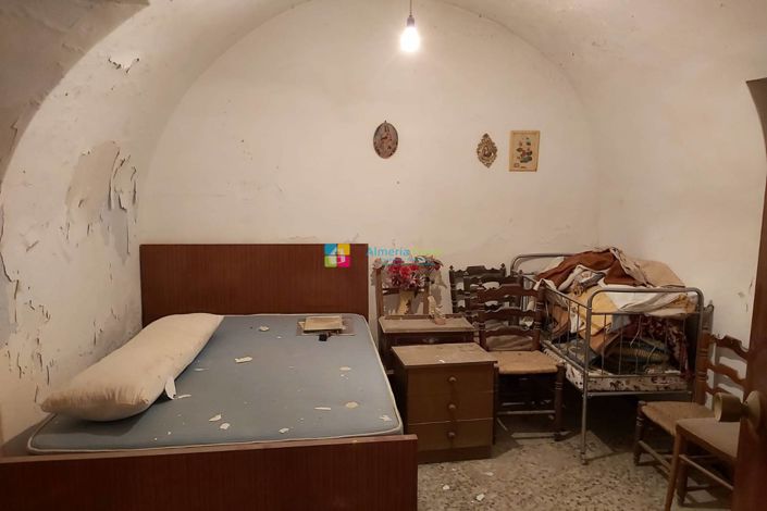 Image No.14-3 Bed Country House for sale