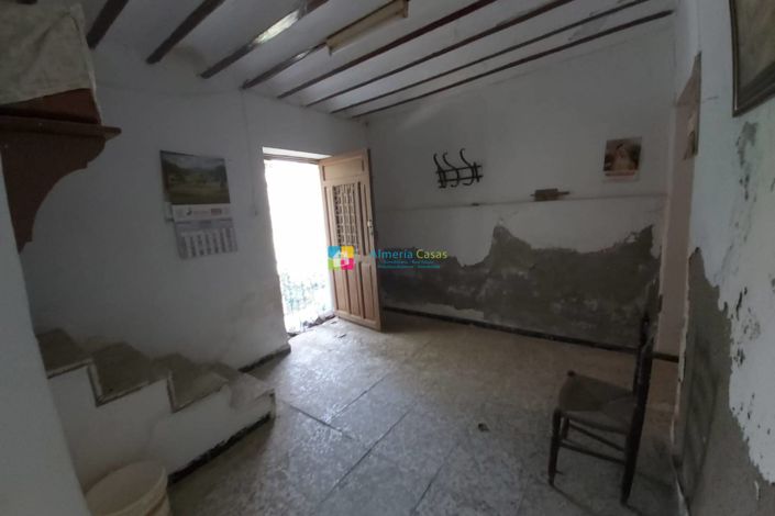 Image No.16-3 Bed Country House for sale