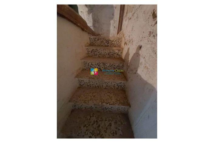 Image No.17-3 Bed Country House for sale